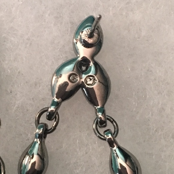 Swarovski Crystal teal drop earrings - Picture 2 of 3